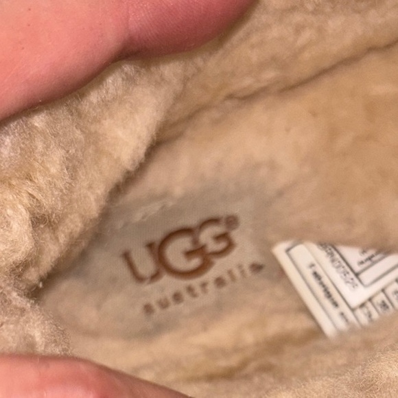 Women's Tan Shearling Lined Slippers - Picture 4 of 4